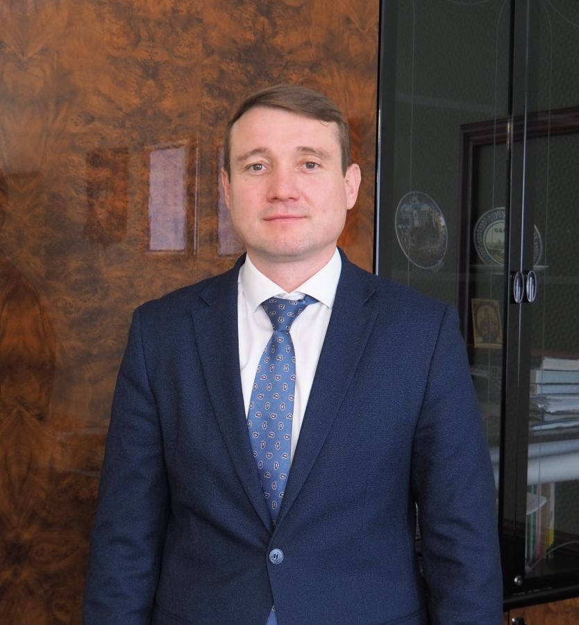 ПОЗДРАВЛЕНИЕ ГЛАВЫ РУЗАЕВСКОГО МУНИЦИПАЛЬНОГО РАЙОНА АЛЕКСАЕДРА ЮТКИНА С ПРАЗДНИКОМ УРАЗА-БАЙРАМ