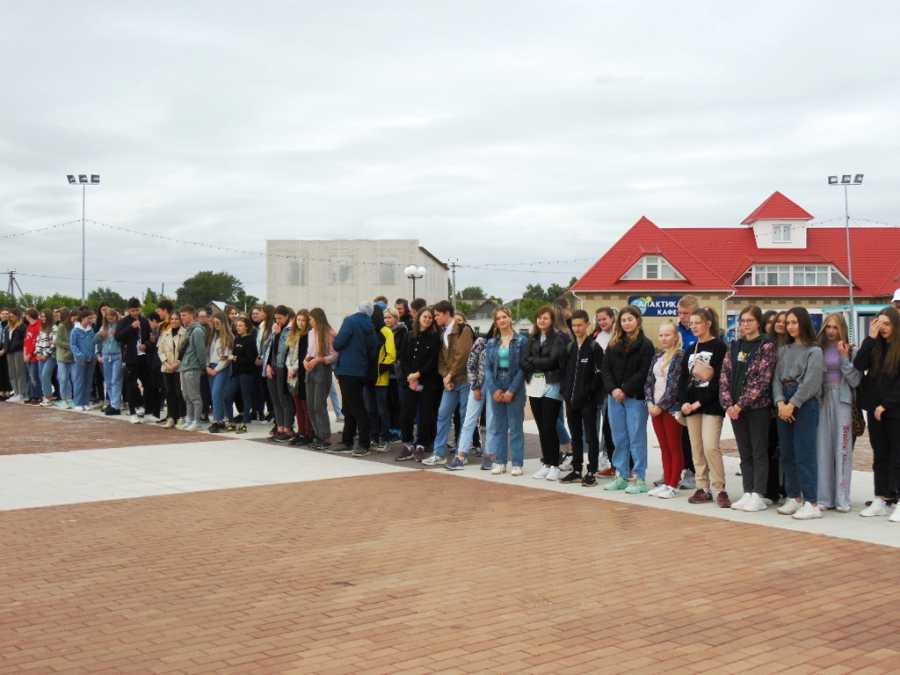 ДЛЯ СТАРШЕКЛАССНИКОВ РУЗАЕВКИ СТАРТОВАЛА ТРУДОВАЯ ЧЕТВЕРТЬ