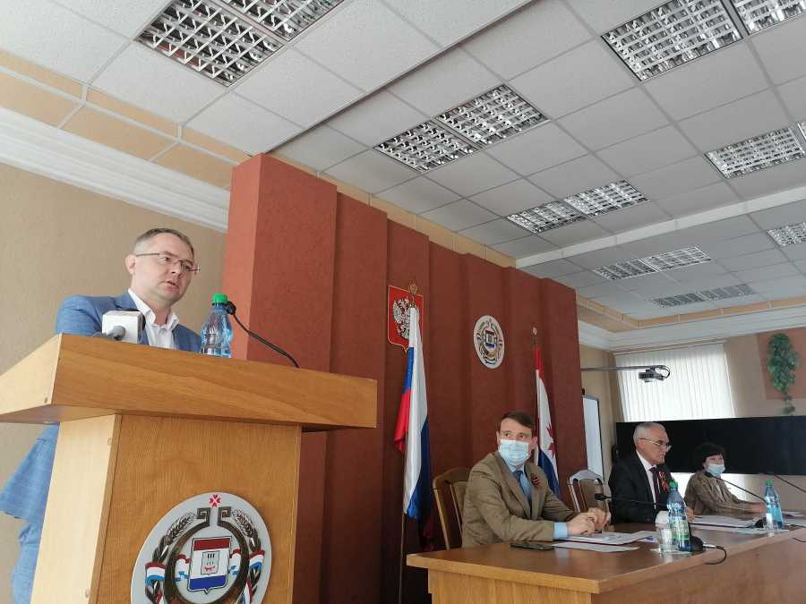 ДЕПУТАТЫ РАЙОНА ОДОБРИЛИ МЕРЫ ПОДДЕРЖКИ ДЛЯ АРЕНДАТОРОВ МУНИЦИПАЛЬНОГО ИМУЩЕСТВА