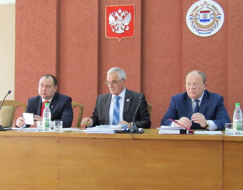 СОСТОЯЛАСЬ ВНЕОЧЕРЕДНАЯ СЕССИЯ