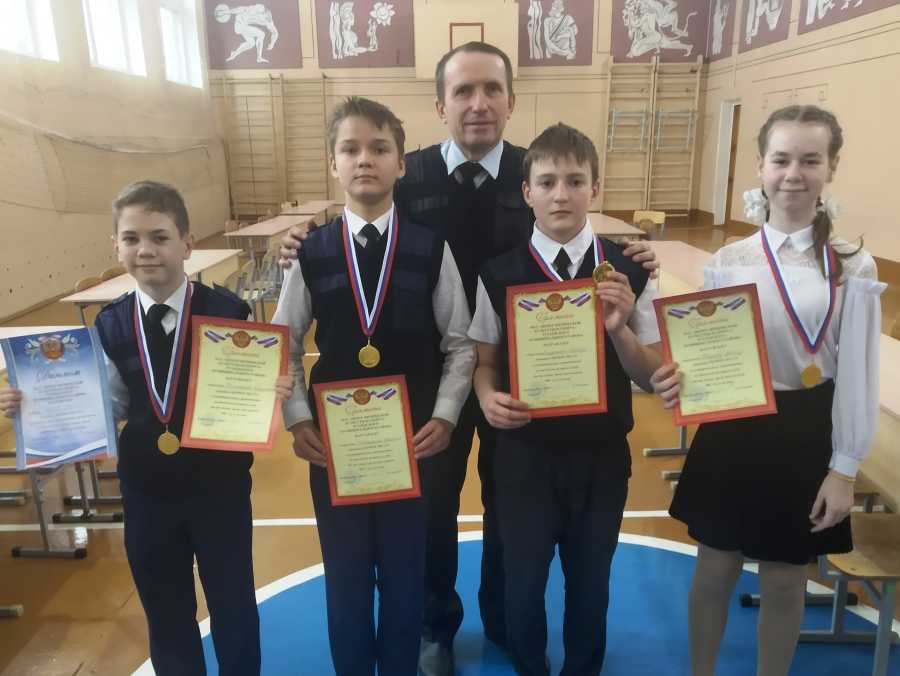 В МУНИЦИПАЛЬНОМ ТУРНИРЕ ПОБЕДУ ОДЕРЖАЛИ ЮНЫЕ ШАХМАТИСТЫ ШКОЛЫ №5