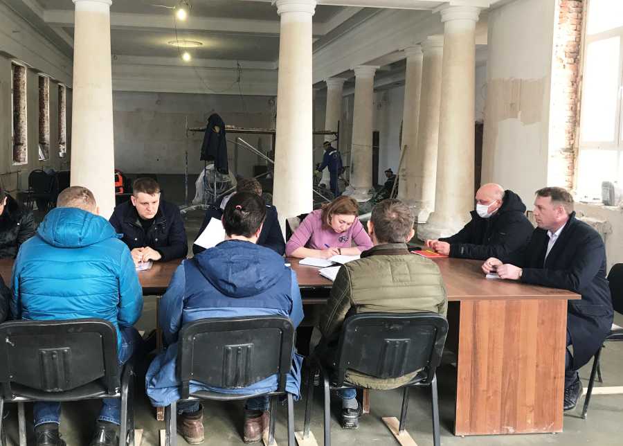 РЕМОНТ ЦЕНТРА КУЛЬТУРЫ ИМ. А.В. УХТОМСКОГО НА ОСОБОМ КОНТРОЛЕ ГЛАВЫ РАЙОНА