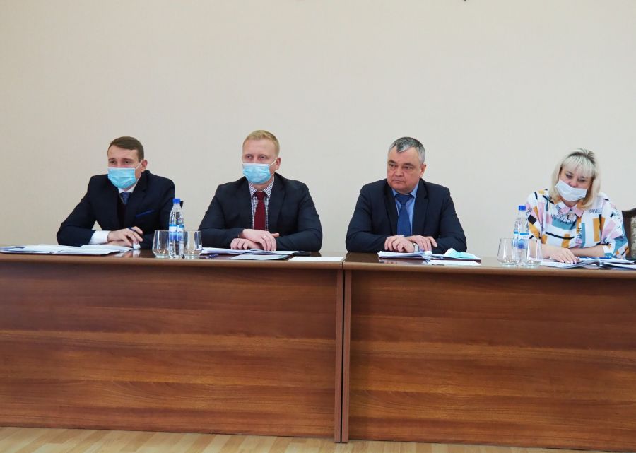 ДЕПУТАТЫ ПОДДЕРЖАЛИ ФИНАНСИРОВАНИЕ ПРОЕКТНО-СМЕТНОЙ ДОКУМЕНТАЦИИ НА КАПИТАЛЬНЫЙ РЕМОНТ ПЛОТИНЫ ЮРЬЕВСКОГО ПРУДА