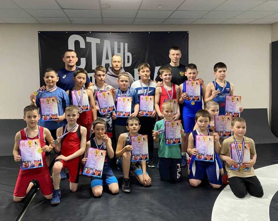 ЮНЫЕ РУЗАЕВСКИЕ БОРЦЫ УСПЕШНО ДЕБЮТИРОВАЛИ НА ТУРНИРЕ В САРАНСКЕ