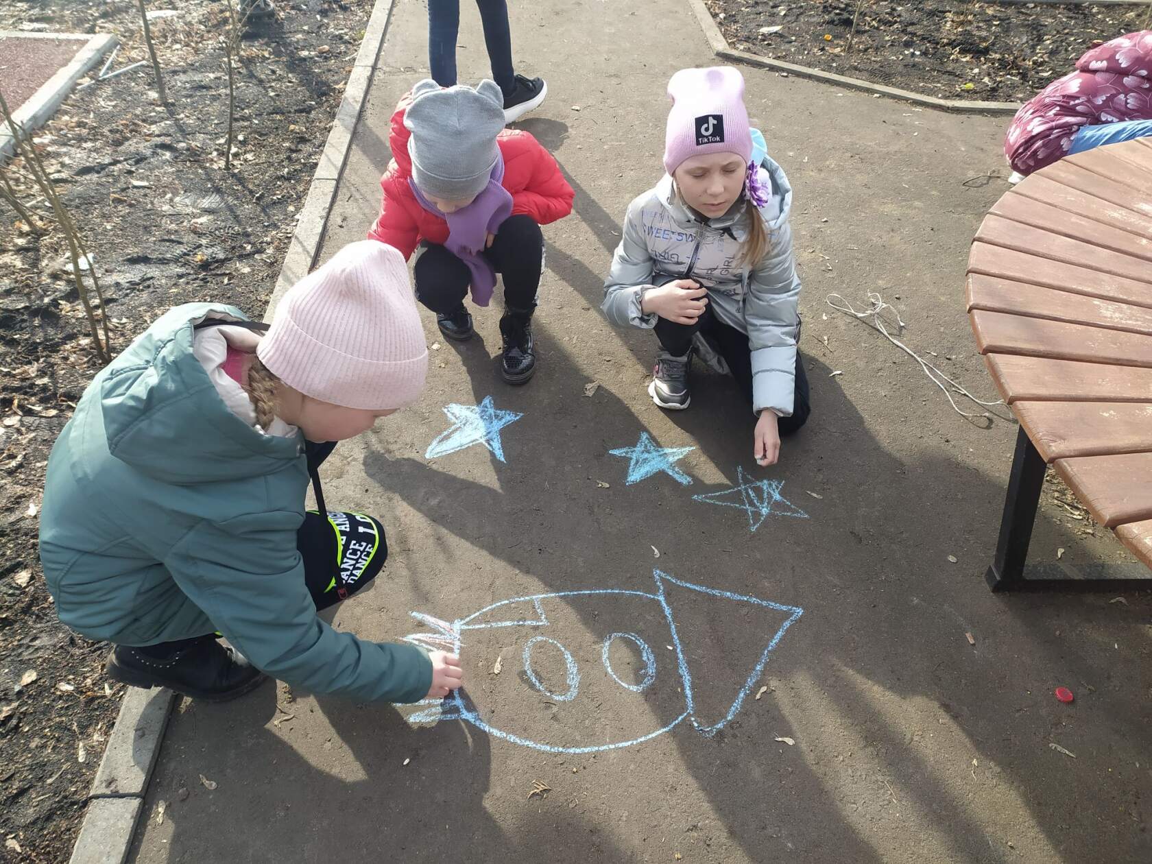 В Красносельцовском клубе прошло мероприятие для детей, приуроченное к 60-летию полета Ю.А.Гагарина в космос