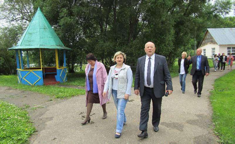 СЁЛА ВОЗРОЖДАЮТСЯ И БЛАГОУСТРАИВАЮТСЯ