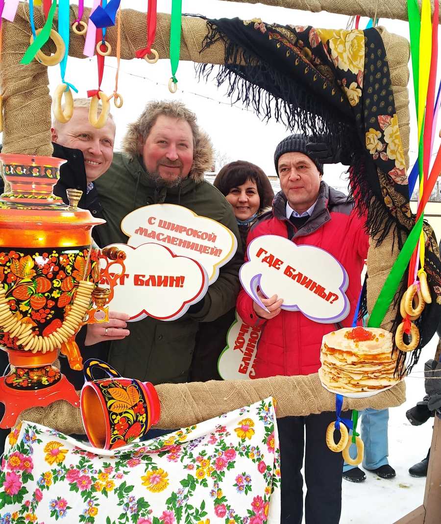 ВМЕСТЕ С РУЗАЕВЦАМИ МАСЛЕНИЦУ ОТМЕТИЛ СТАНИСЛАВ ДУЖНИКОВ