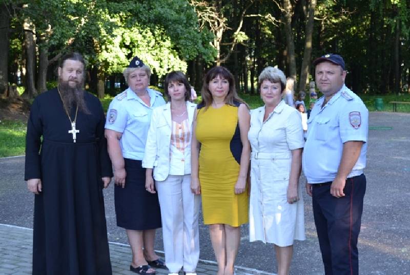 ПРОФИЛАКТИКА ПРАВОНАРУШЕНИЙ ПОДРОСТКОВ: РОДИТЕЛЕЙ И ДЕТЕЙ ВОВЛЕКАЮТ В СОВМЕСТНЫЙ ДОСУГ