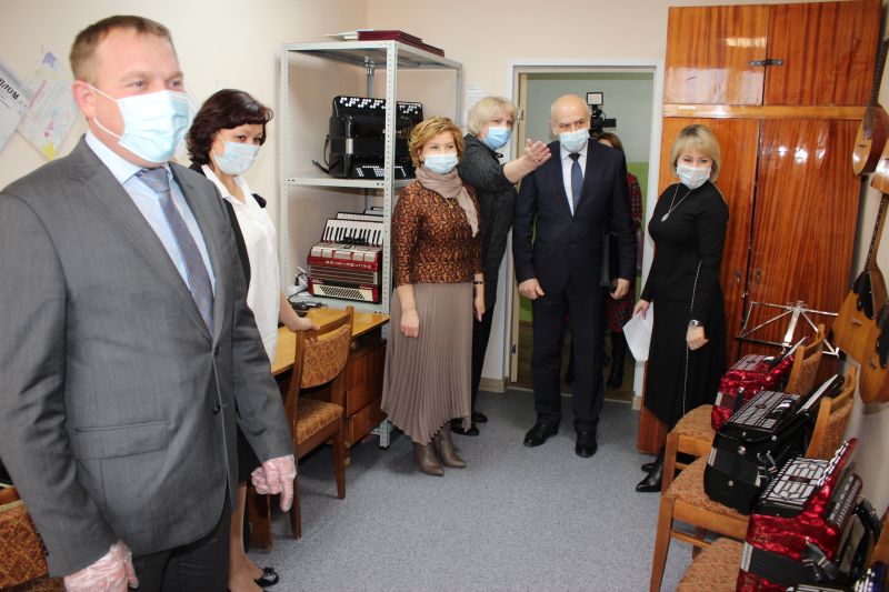 ДЕТСКАЯ ШКОЛА ИСКУССТВ ОБНОВИЛА ИНСТРУМЕНТЫ