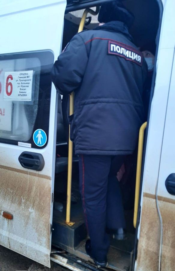 В РУЗАЕВКЕ ПРОДОЛЖАЮТСЯ РЕЙДЫ ПО СОБЛЮДЕНИЮ МАСОЧНОГО РЕЖИМА В ОБЩЕСТВЕННОМ ТРАНСПОРТЕ