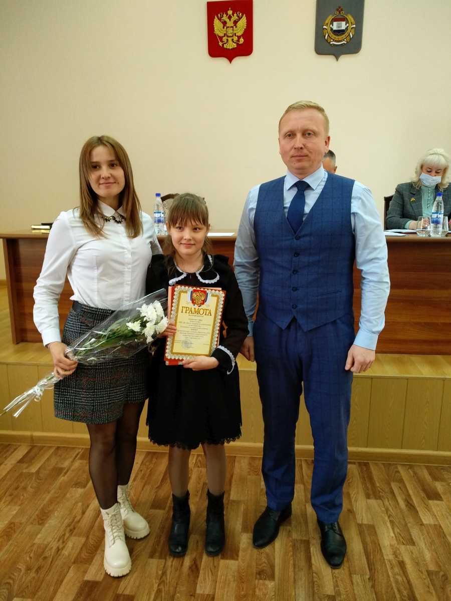 НАГРАДЫ – ЮНЫМ ХУДОЖНИКАМ