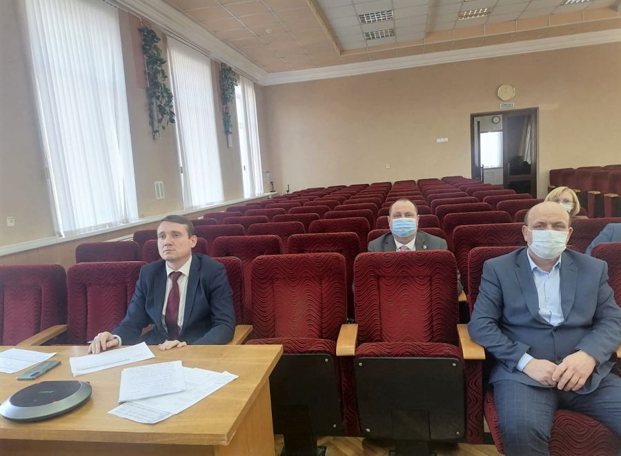 В МОРДОВИИ ПРИСТУПИЛИ К ИСПОЛНЕНИЮ УКАЗА ПРЕЗИДЕНТА ПО ОБЕСПЕЧЕНИЮ СОЦИАЛЬНО-ЭКОНОМИЧЕСКОЙ СТАБИЛЬНОСТИ