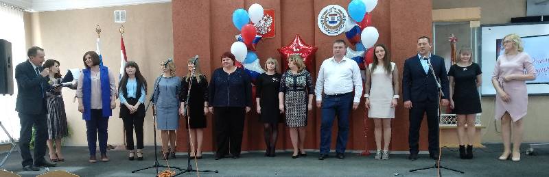 В ДЕНЬ МЕСТНОГО САМОУПРАВЛЕНИЯ ЧЕСТВОВАЛИ ЛУЧШИХ