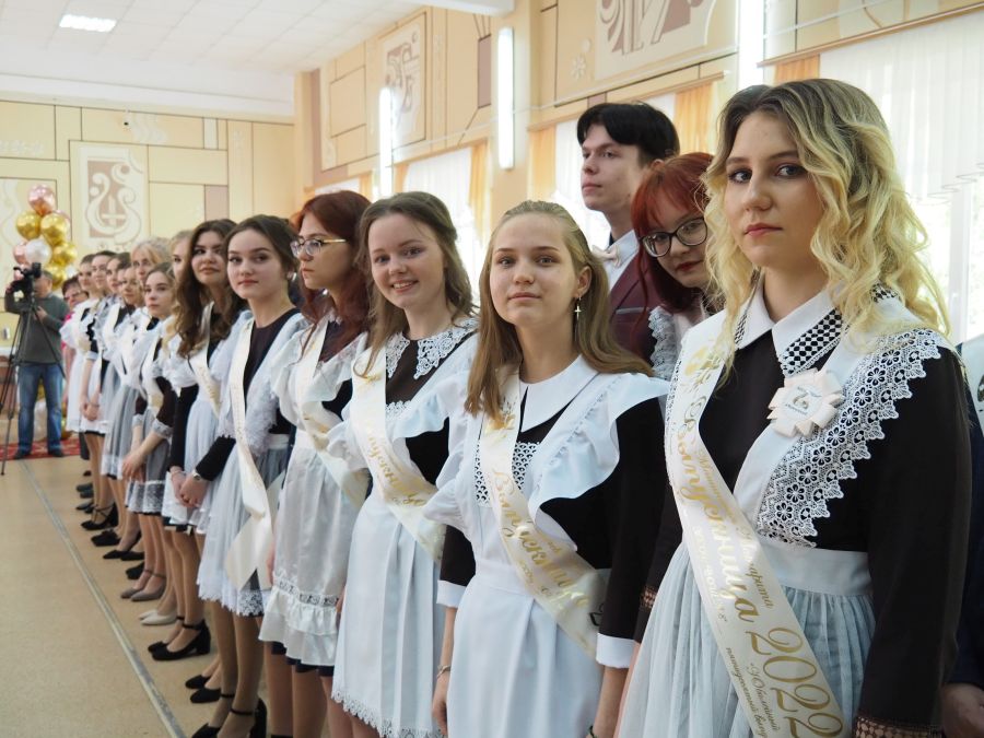 В ДОБРЫЙ ПУТЬ ВЫПУСКНИКИ!