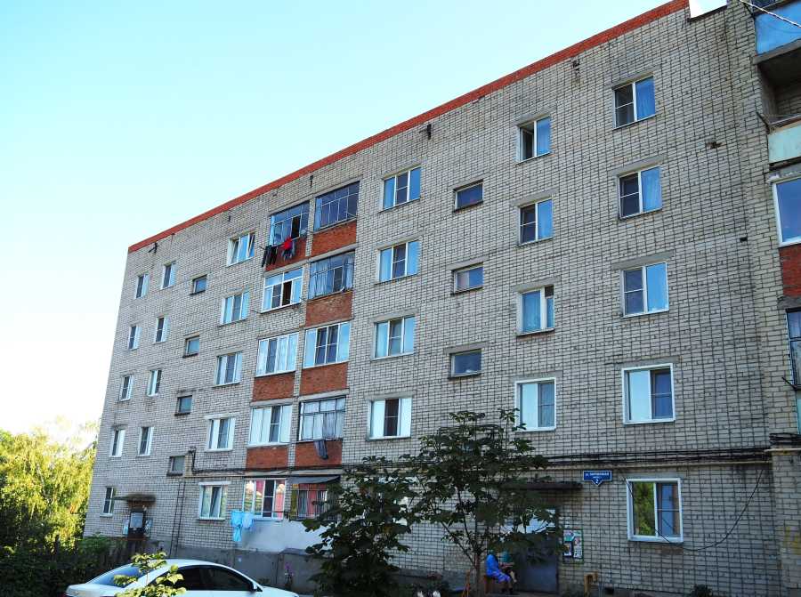 ГЛАВА РАЙОНА ПРИЗВАЛ ПОДРЯДЧИКОВ УСКОРИТЬ КАПИТАЛЬНЫЙ РЕМОНТ КРЫШ МНОГОКВАРТИРНЫХ ДОМОВ