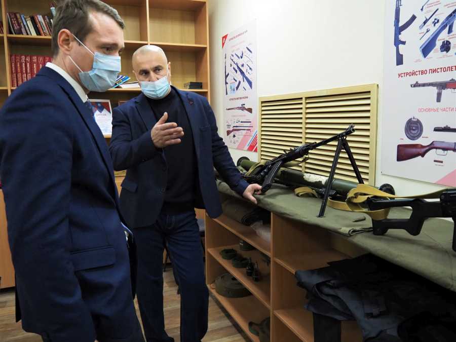 «ВАША ЗАДАЧА – ВОВЛЕКАТЬ В ВОЕННО-ПАТРИОТИЧЕСКУЮ ДЕЯТЕЛЬНОСТЬ КАК МОЖНО БОЛЬШЕ МОЛОДЫХ ЛЮДЕЙ»