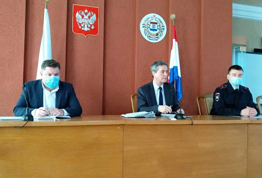 ОБСУЖДЕНЫ МЕРЫ ПО ПОВЫШЕНИЮ БЕЗОПАСНОСТИ ДОРОЖНОГО ДВИЖЕНИЯ