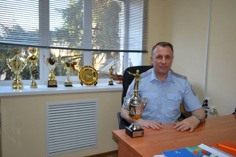 Руководство Рузаевского линейного отдела МВД России на транспорте завоевало кубок на соревнованиях КФК «Динамо»