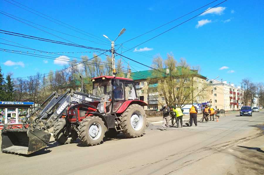 АЛЕКСАНДР САЙГАЧЕВ ПОСТАВИЛ ЗАДАЧУ УСКОРИТЬ ЯМОЧНЫЙ РЕМОНТ ДОРОГ