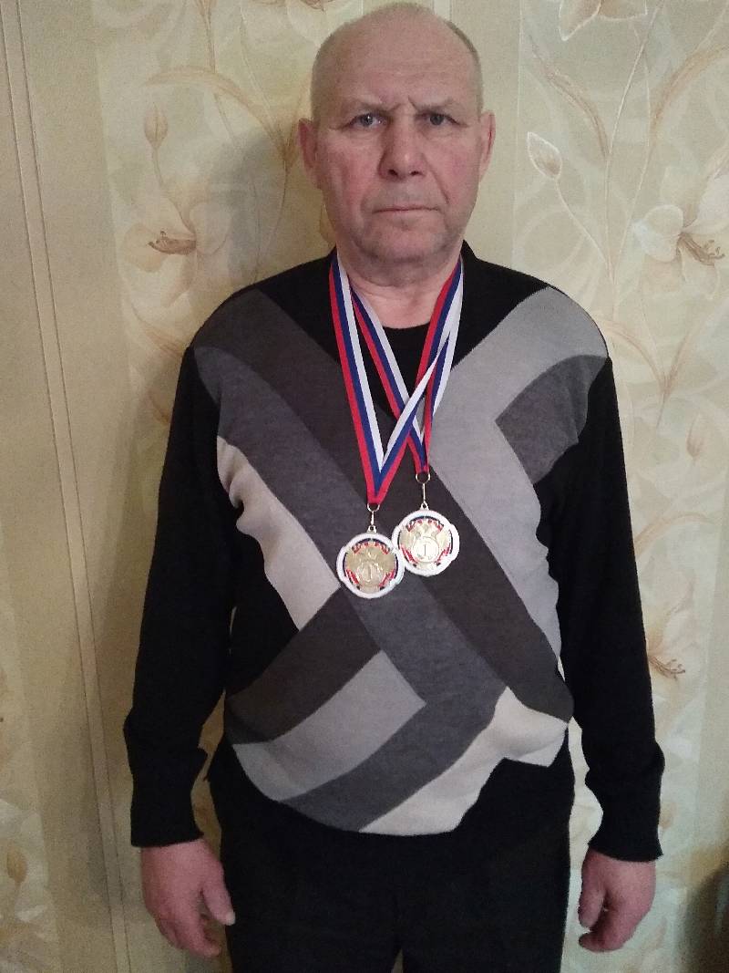 ДВУКРАТНЫЙ ЧЕМПИОН