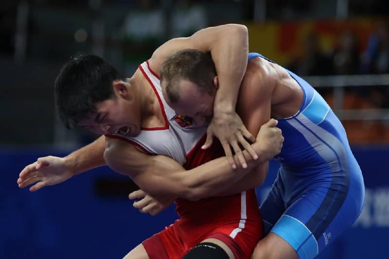 НА ВСЕМИРНЫХ ВОЕННЫХ ИГРАХ